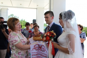 Русские народные свадебные традиции воссоздали в Кизлярском районе 