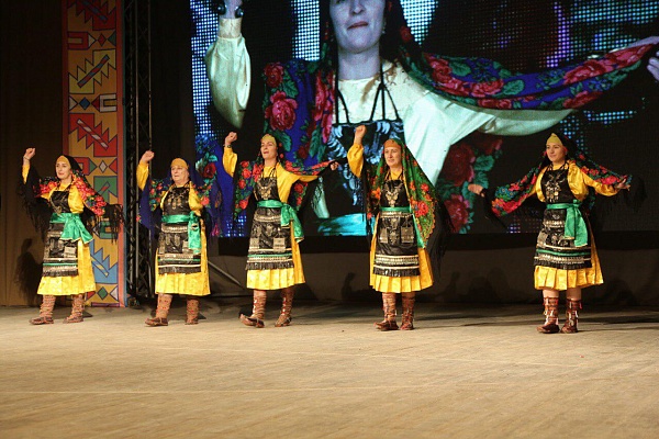 Сегодня в зале Кумыкского театра состоялась церемония награждения и гала-концерт лауреатов Премии Правительства РД "Душа Дагестана" за 2018 год.