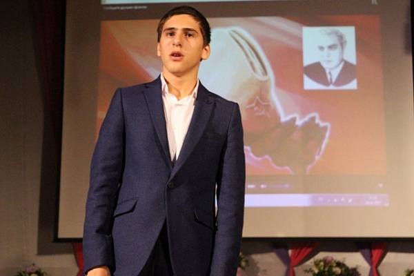 Молодые любители поэзии стали участниками конкурса в Кизлярском районе 