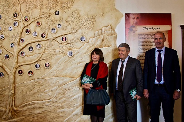 Сегодня  в Хунзахском районе в селе Цада состоялось открытие Дома культуры.