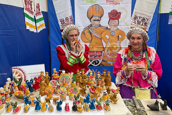 Ярмарка мастеров России в Дагестане «Мастера и подмастерья» продолжает свою работу