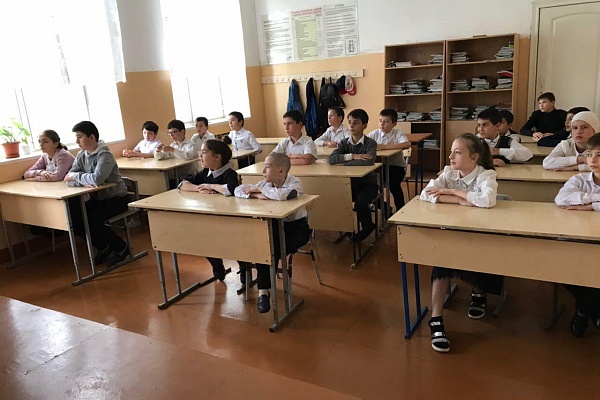 Сегодня в школе интернат №4 прошли мастер-классы для учащихся начальных классов.