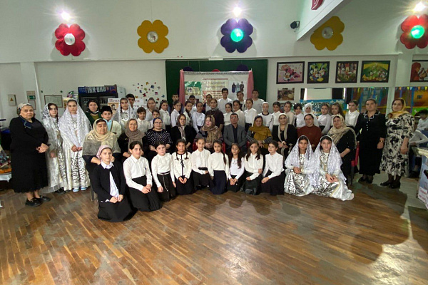 В Дагестане в рамках Дня дагестанской культуры и родных языков состоялся Республиканский форум «Обряды и обычаи моего народа».