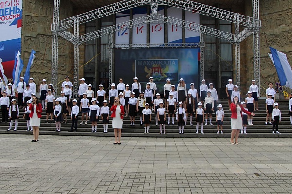 29 октября в г.Махачкале пройдет Окружной этап Всероссийского хорового фестиваля, посвященный 75-летию Победы в Великой Отечественной войне