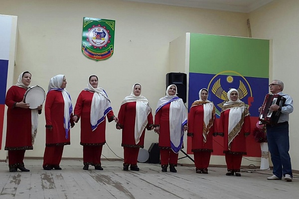 В сельском доме культуры с.Зубутли-Миатли состоялся концерт творческих коллективов Казбековского и Кизилюртовского районов. 