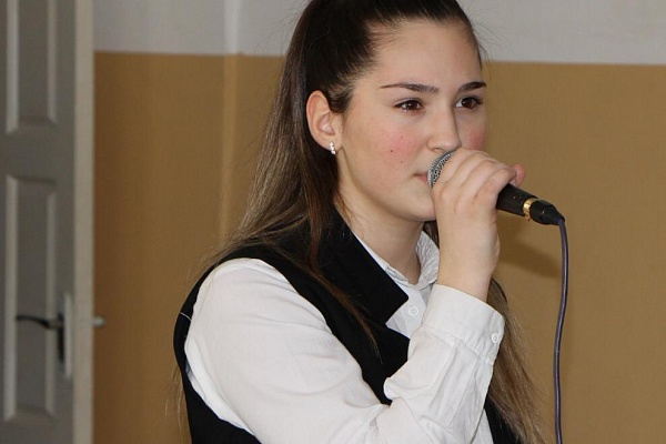 Сегодня 19 февраля Республиканский Дом народного творчества провёл благотворительный концерт в 1-ом Дагестанском Кадетском корпусе им. Г. Н.Трошева в городе Махачкале.