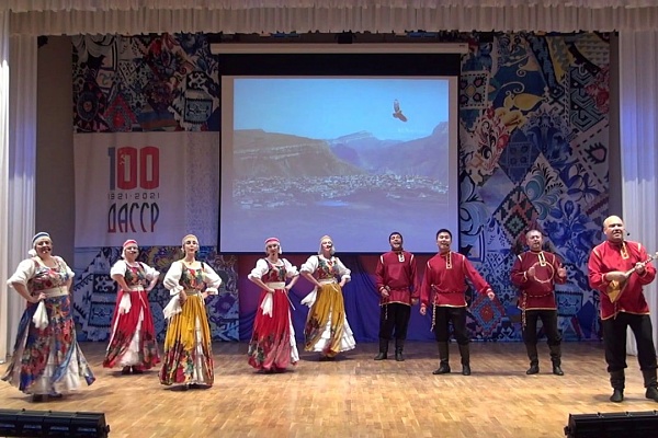 28 октября в с.Коркмаскала Кумторкалинского района, состоялся XII Республиканский фестиваль патриотической песни «Дагестан - наш общий дом»
