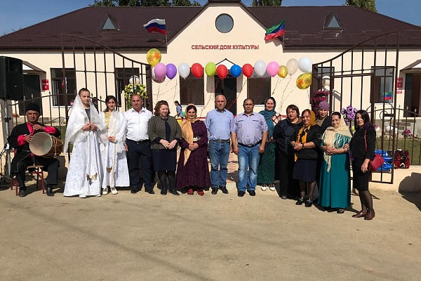 В селе Куштиль Хивского района прошли торжества по случаю открытия сельского Дома культуры.