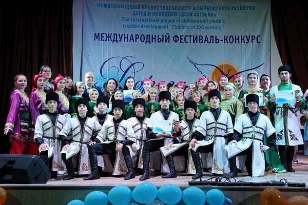 Творческие коллективы республики с руководителями приняли участие в Первом Открытом Онлайн-конкурсе «Спорт как искусство», который проходил в начале октября в г.Москве.
