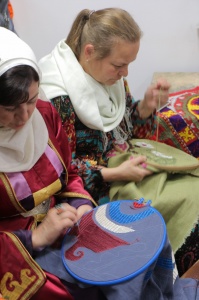 Мастер-класс по обучению кайтагской вышивке