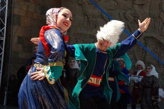 Фестиваль народных художественных промыслов  и традиционной культуры в рамках празднования  Дня Конституции  Республики Дагестан