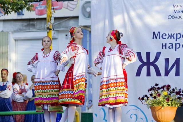 Юные танцоры из Кизляра стали участниками Международного фестиваля «Живая вода» в Астраханской области