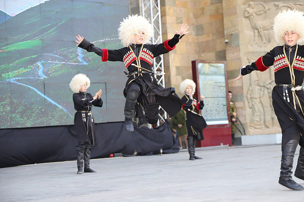 Детско-юношеский концерт патриотической направленности  «Мы - будущее России» прошел в Махачкале 1 июня