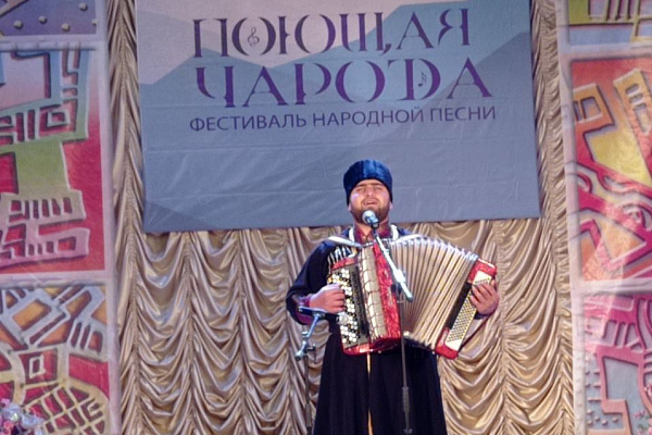27 июля в с. Цуриб Чародинского района состоялся Фестиваль народной песни «Поющая Чарода»