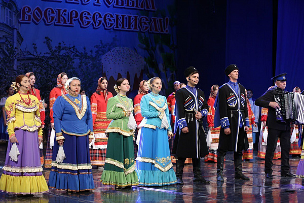 18 апреля в 13.00 в большом зале Русского театра состоится Республиканский Православный праздник Пасхи