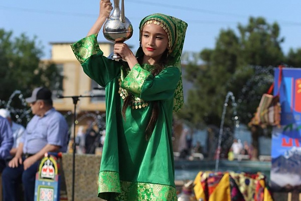 В г. Каспийске состоялся фестиваль традиционной культуры и фольклора «Песни и танцы моего народа»