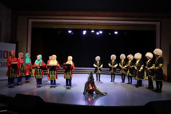 29 апреля,  в Международный день танца во Дворце культуры «Дагестан» г.Махачкалы состоялся Республиканский фестиваль-  конкурс хореографических коллективов