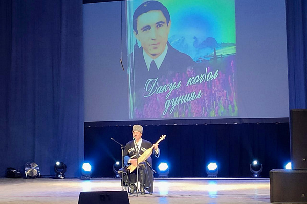 25 ноября состоялся вечер памяти, посвященный 85-летию со дня рождения заслуженного артиста ДАССР Даку Асадулаева. 
