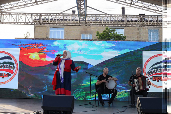 Праздник народной песни «Мой Каспий» прошел 1 июля в г.Каспийск 