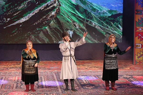 15 сентября, в День единства народов Дагестана состоялся фестиваль  традиционной культуры народов Дагестана «Живые традиции»