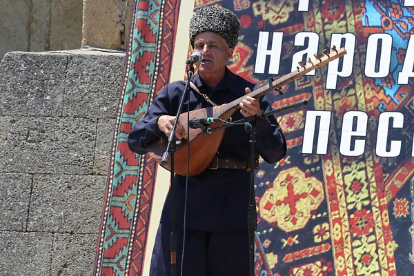 3 июля XXI Международный фестиваль фольклора и традиционной культуры «Горцы» продолжил свою работу в Дербенте
