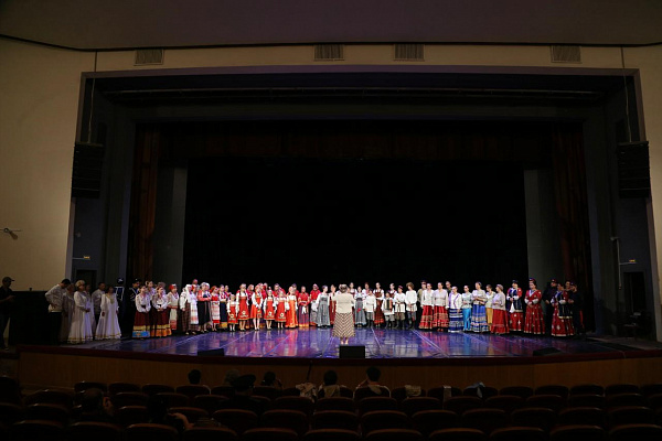 1 июля в Махачкале, в рамках фестиваля «Слава Казачья», состоялся открытый мастер-класс по разучиванию русской и казачьей народной песни