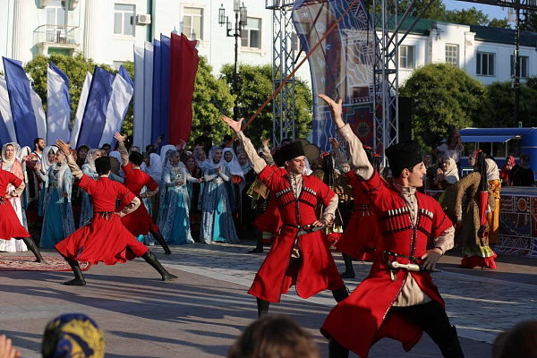 2 июля состоялась церемония открытия XXI Международного фестиваля фольклора и традиционной культуры «Горцы»