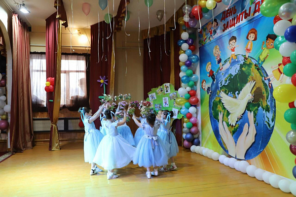 Культурно-досуговые учреждения, центры и сельские дома культуры муниципальных образований республики присоединились к празднованию Международного дня защиты детей