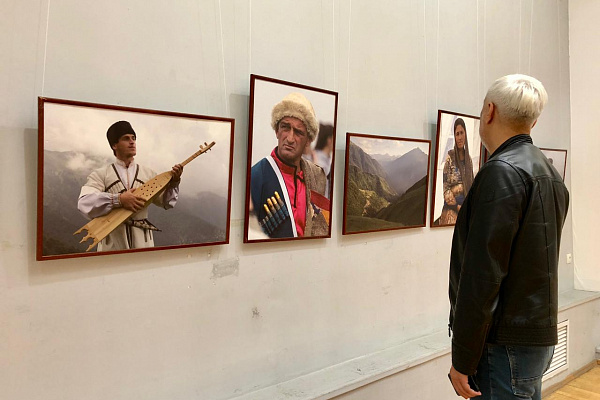 6 октября в Махачкале в Выставочном зале Союза художников  открылась Республиканская фотовыставка «Мой Дагестан».