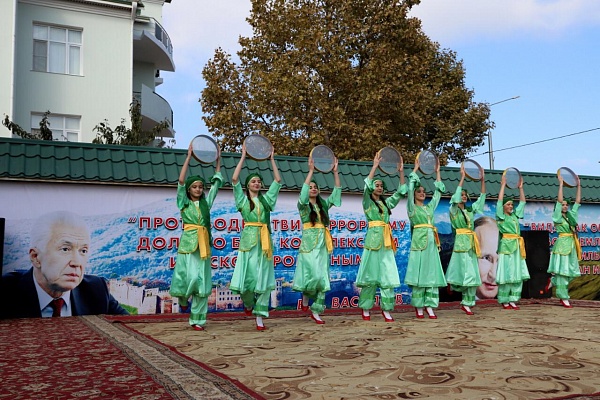 Сегодня 3 ноября в Дербенте прошел VIII Республиканский праздник азербайджанской культуры  «Севиндж».