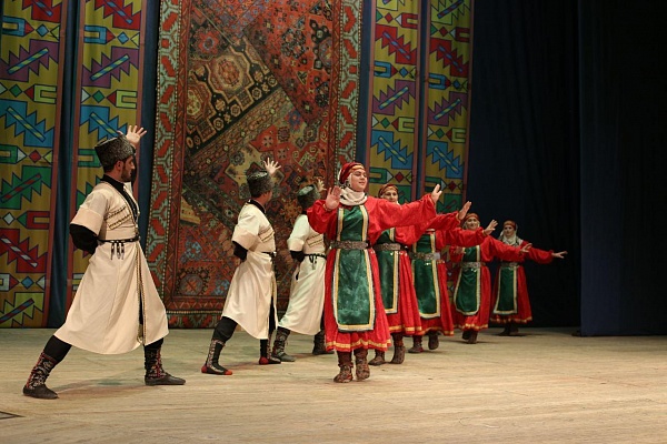 В Дагестане прошел Республиканский фестиваль фольклорных и хореографических коллективов «Танец дружбы»