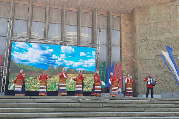 3 сентября Министерство культуры, Республиканский дом народного творчества подготовили и провели праздничную программу, посвящённую Дню солидарности в борьбе с терроризмом