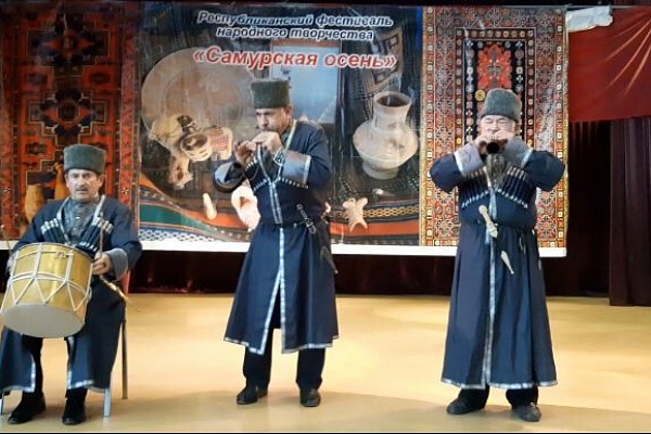 3 ноября в Магарамкентском районе прошел праздник народного творчества «Самурская осень»