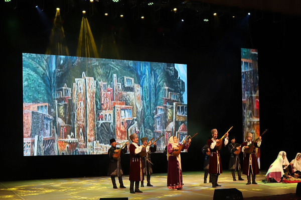 В Русском театре прошел концерт, посвященный 155-летию со дня рождения народного поэта Сулеймана Стальского