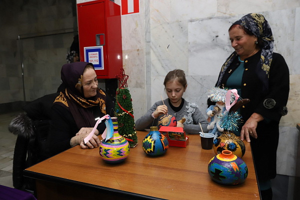 20 декабря состоялось открытие Выставки новогодней игрушки «Праздник к нам приходит»