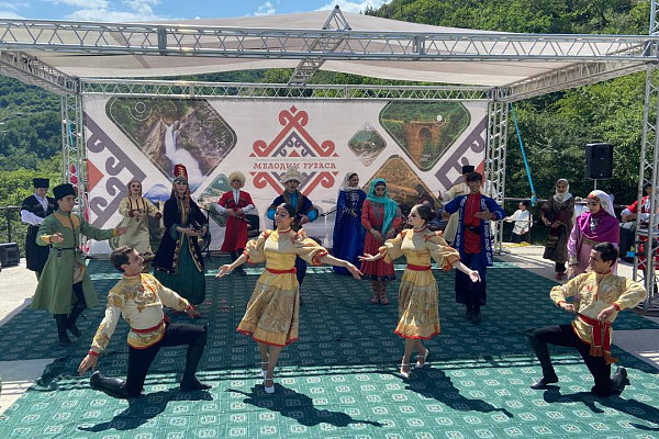 15 июля в Табасаранском районе состоялся Республиканский фестиваль народного творчества «Мелодии Рубаса».