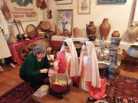 В Центре традиционной культуры с. Ахты прошёл мастер-класс приготовления лезгинской национальной халвы «Исида»