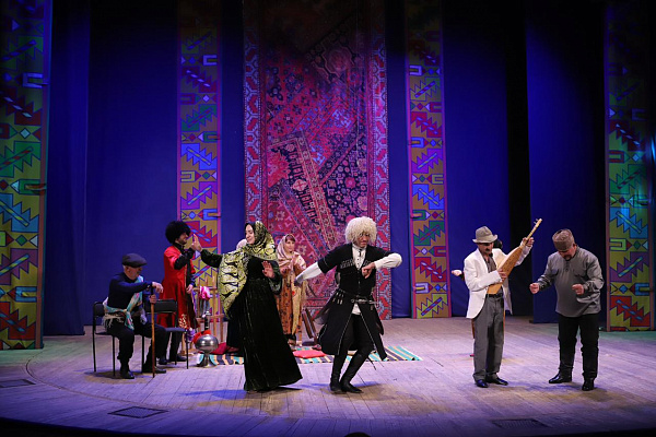 29 марта в Махачкале прошёл гала-концерт  форума- фестиваля народных театров «Народная маска»