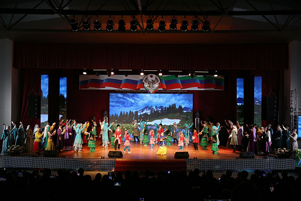  В Махачкале отпраздновали День единства народов Дагестана