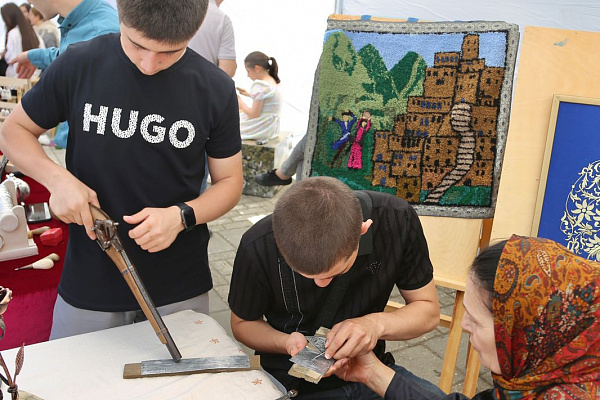 Молодежный форум «Культурное единство и многообразие малочисленных народов Дагестана в России» продолжил свою работу 