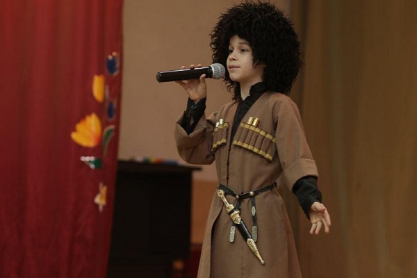 Более ста детей приняли участие в  XIII Республиканском фестивале детского художественного творчества «Энемжая»