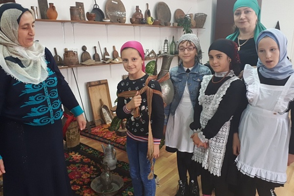 В Центр традиционной культуры Казбековского района пригласили детей