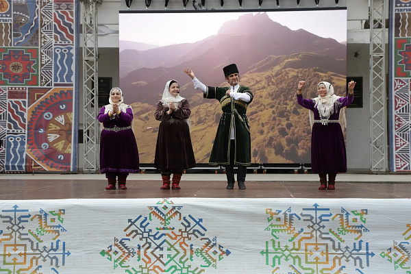 В Махачкале состоялся Республиканский фестиваль народной культуры «Живые традиции»
