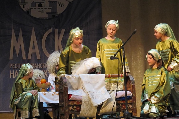Детский музыкальный театр «Синяя птица» Каякентского района отмечает 15 - летний юбилей.