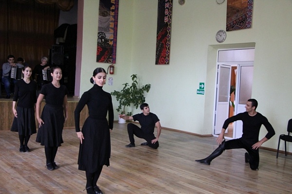 В г. Хасавюрте встретились хореографы Северной части Дагестана 