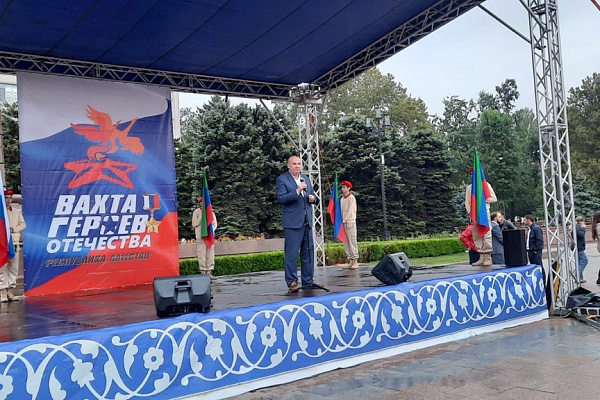 7 сентября  в Махачкале на площади им. Ленина прошел митинг-концерт, посвящённый Дню солидарности в борьбе с терроризмом и поддержку Президента РФ Владимира Путина