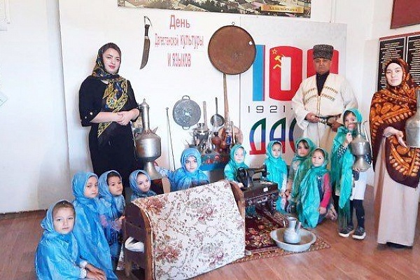Культурно-досуговые учреждения муниципальных образований республики присоединились к празднованию Дня дагестанской культуры и языков