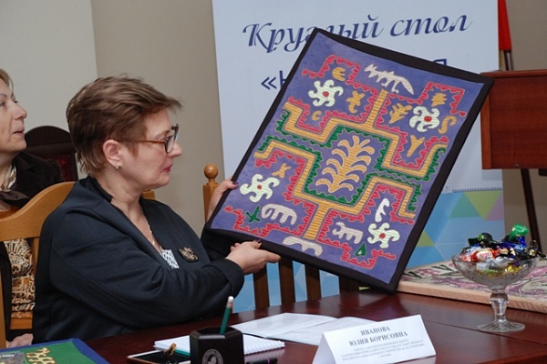 В Махачкале состоялся круглый стол «Народное творчество Дагестана»