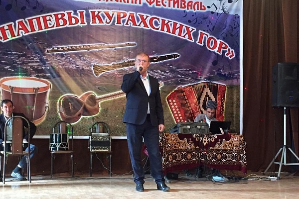 В Курахском районе прошел VI Республиканский праздник народной песни.