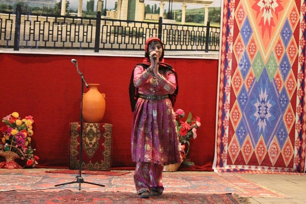 III Республиканский фестиваль национальной песни «Кюринские зори», посвященный 180-летию лезгинского поэта Етим Эмина.